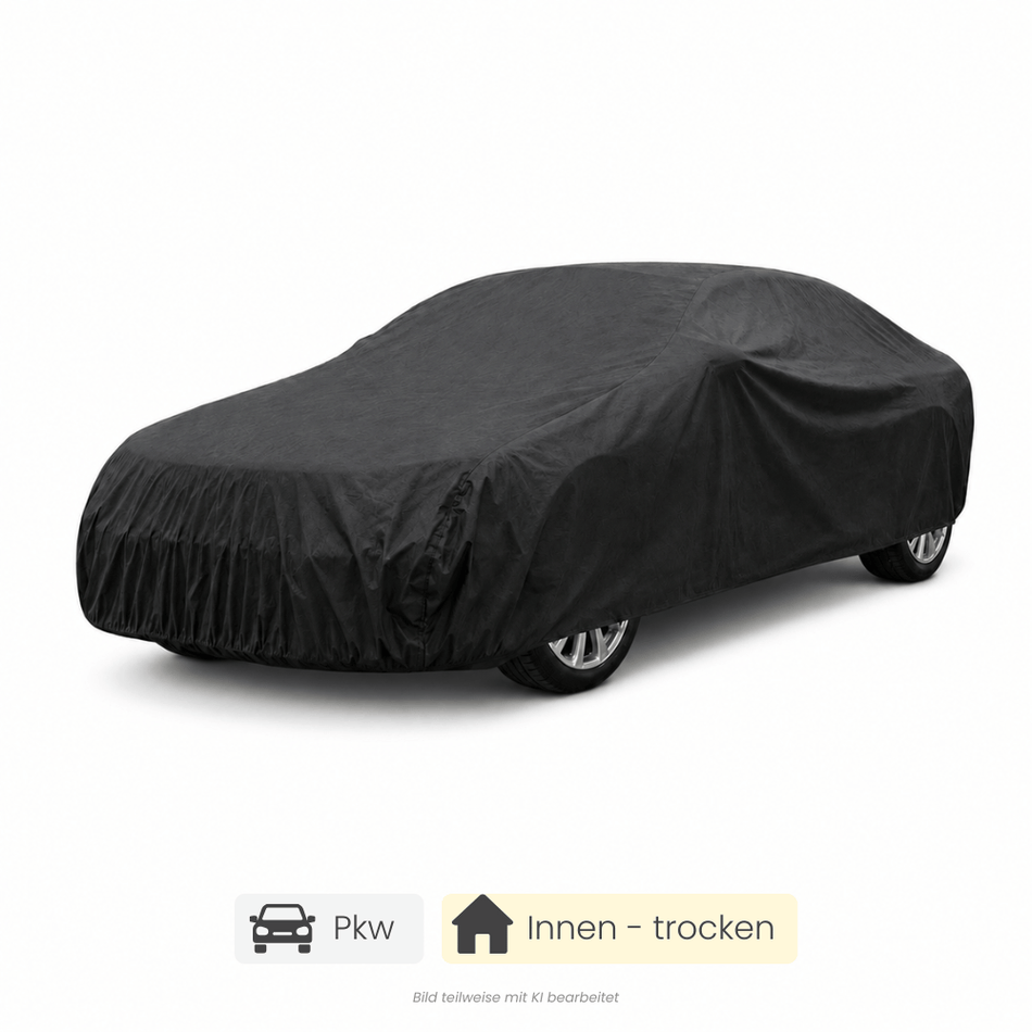 Schwarze Classic Indoor Autoabdeckung auf einer vollständig abgedeckten Limousine für trockene Innenbereiche.